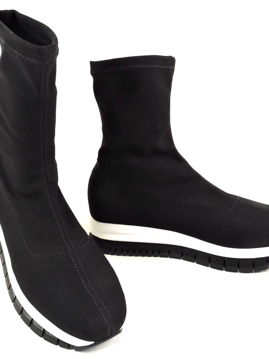 LA CANADIENNE WOMEN'S BLACK FABRIC COMFORT BOOTIE - Picture 7 of 7